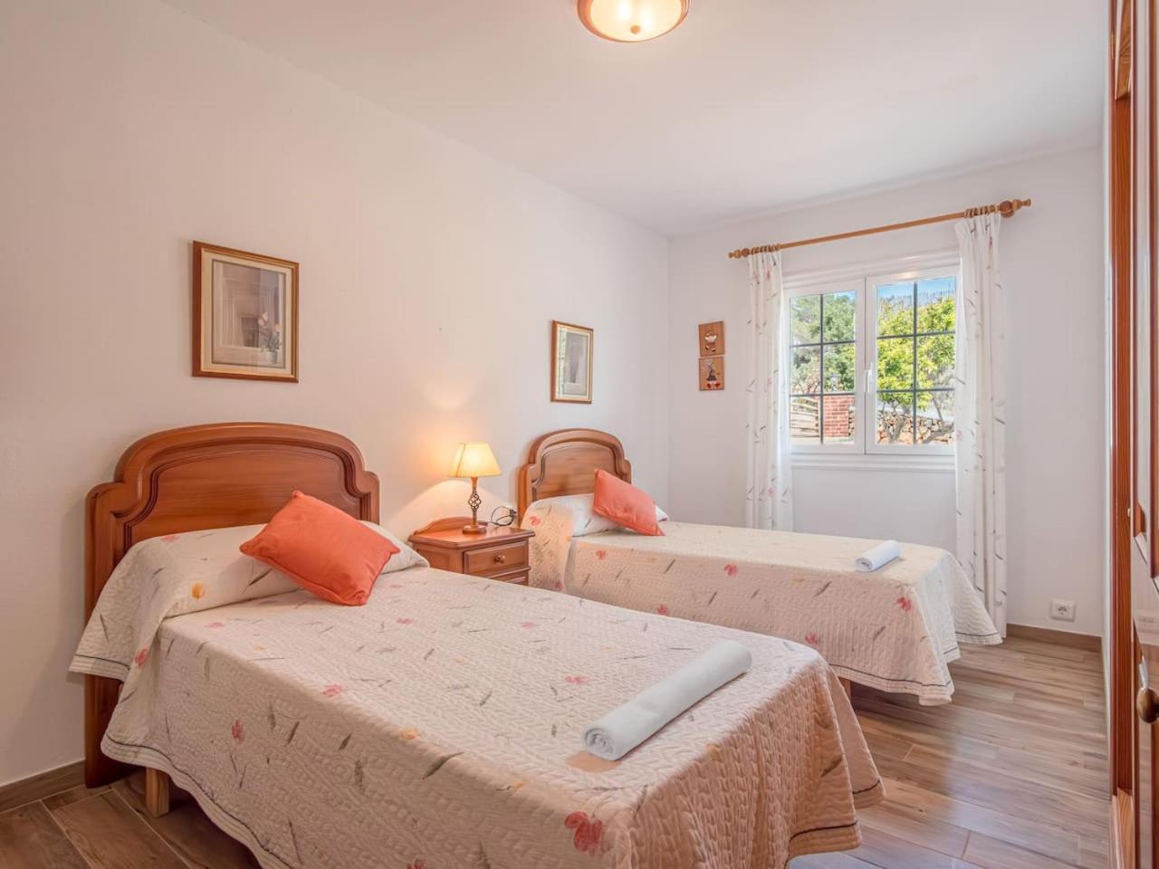 Villa Sur Binisafua Zewnętrze zdjęcie