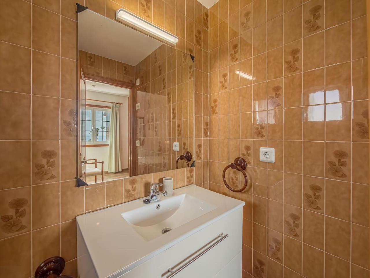 Villa Sur Binisafua Zewnętrze zdjęcie