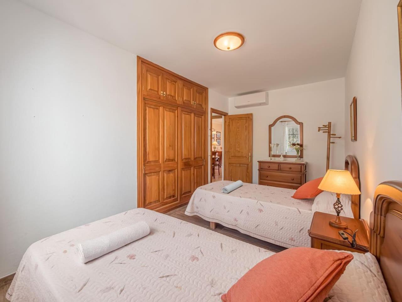 Villa Sur Binisafua Zewnętrze zdjęcie