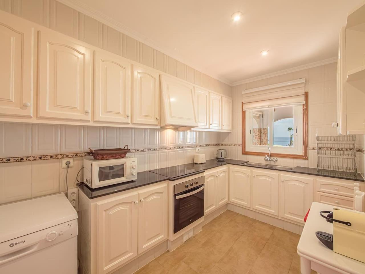 Villa Sur Binisafua Zewnętrze zdjęcie